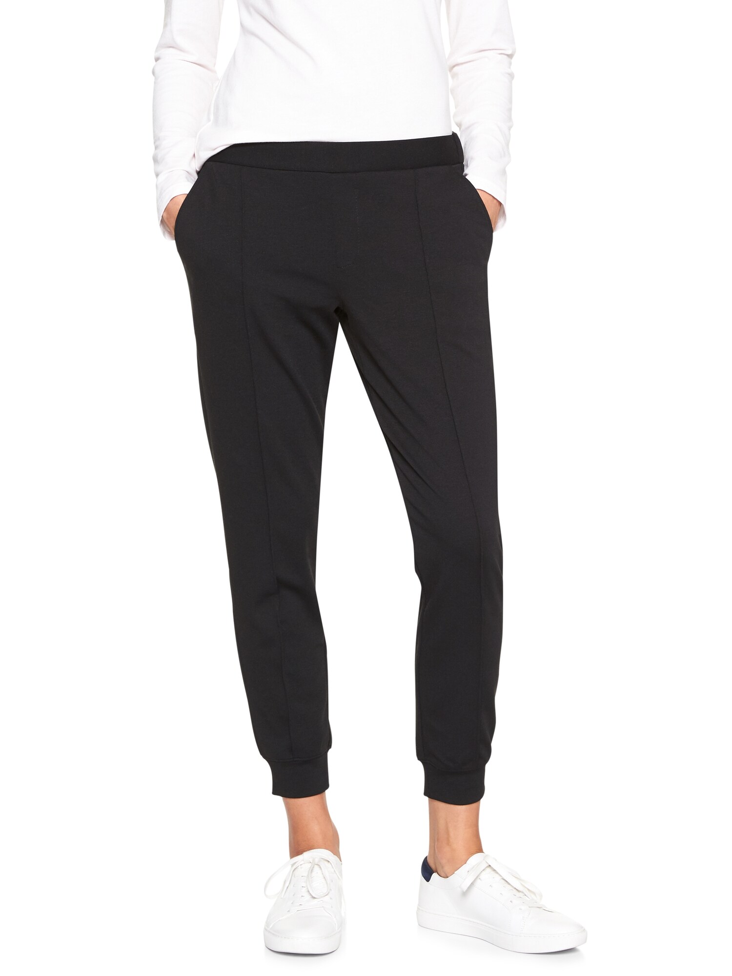 Pintuck Jogger | Banana Republic Factory