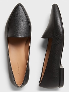Textured Pointed Toe Loafer | Banana 