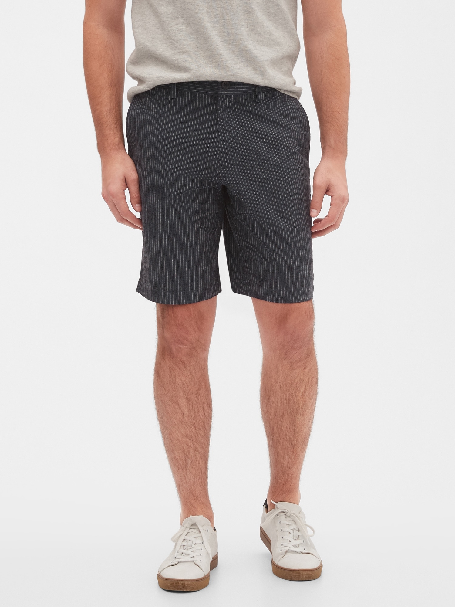 10" Aiden Slim-Fit Linen Stripe Shorts