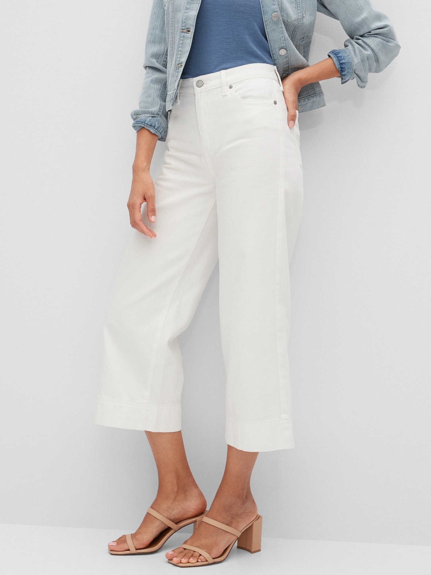 white wide leg cropped jeans
