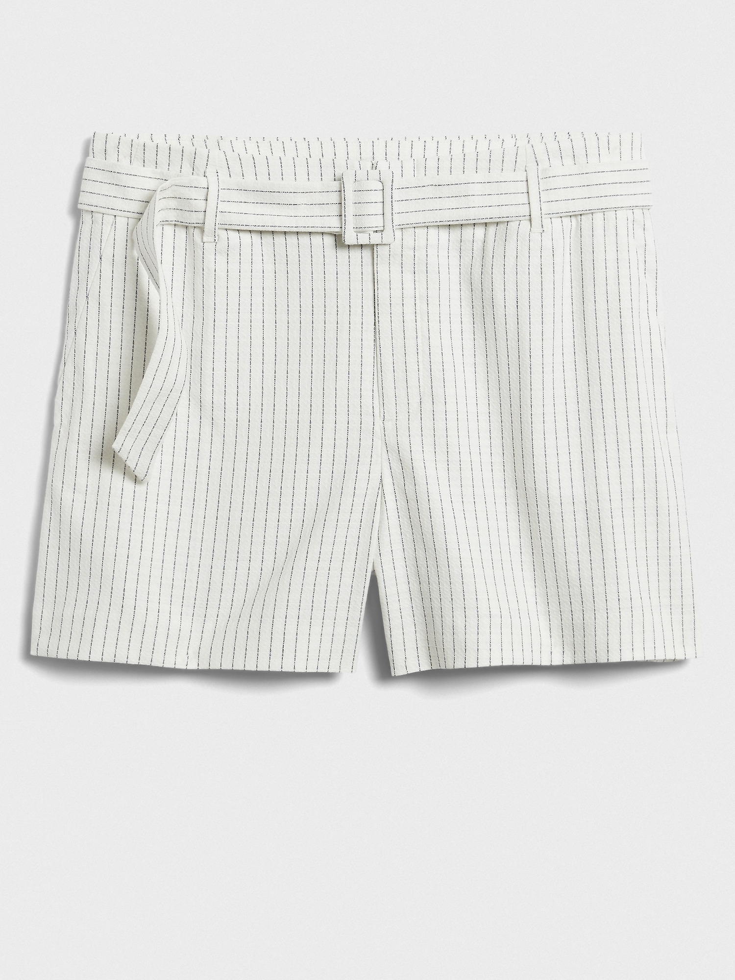High-Rise Belted Short - 5 inch inseam