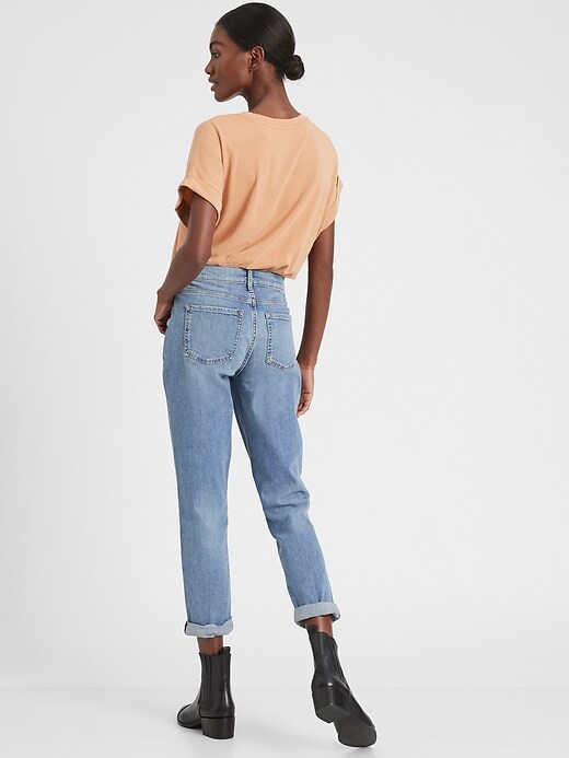Petite Low-Rise Light Wash Girlfriend Jean Banana Republic Factory
