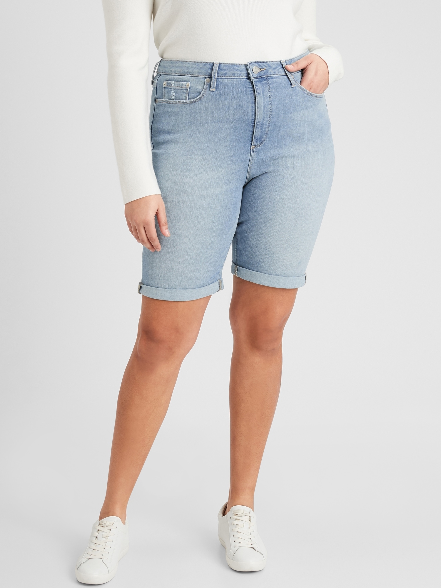 Curvy  High-Rise Light Wash Denim Shorts - 10 inch inseam