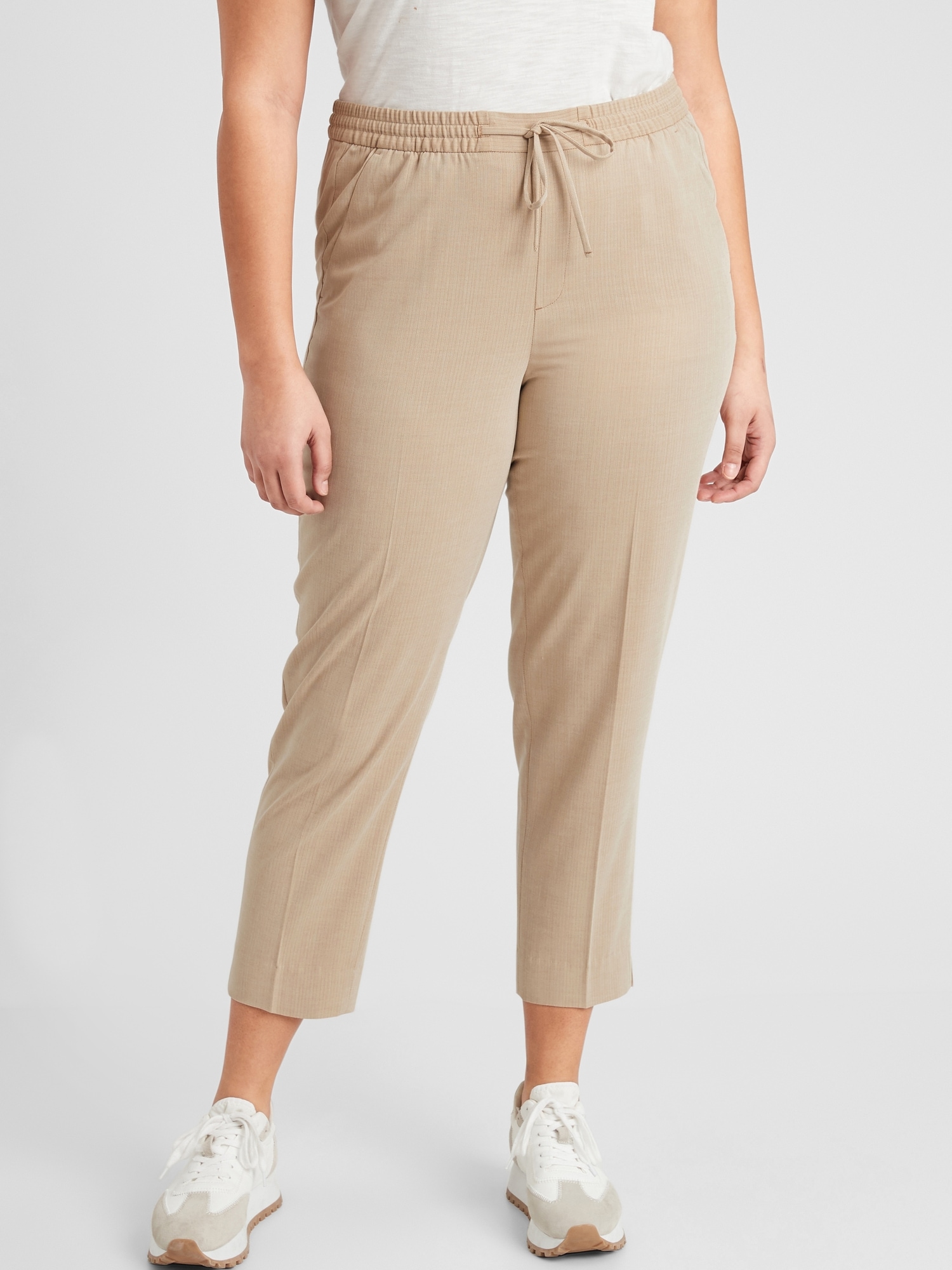 Hayden Tie-Waist Pull-On Soft Ankle Pant