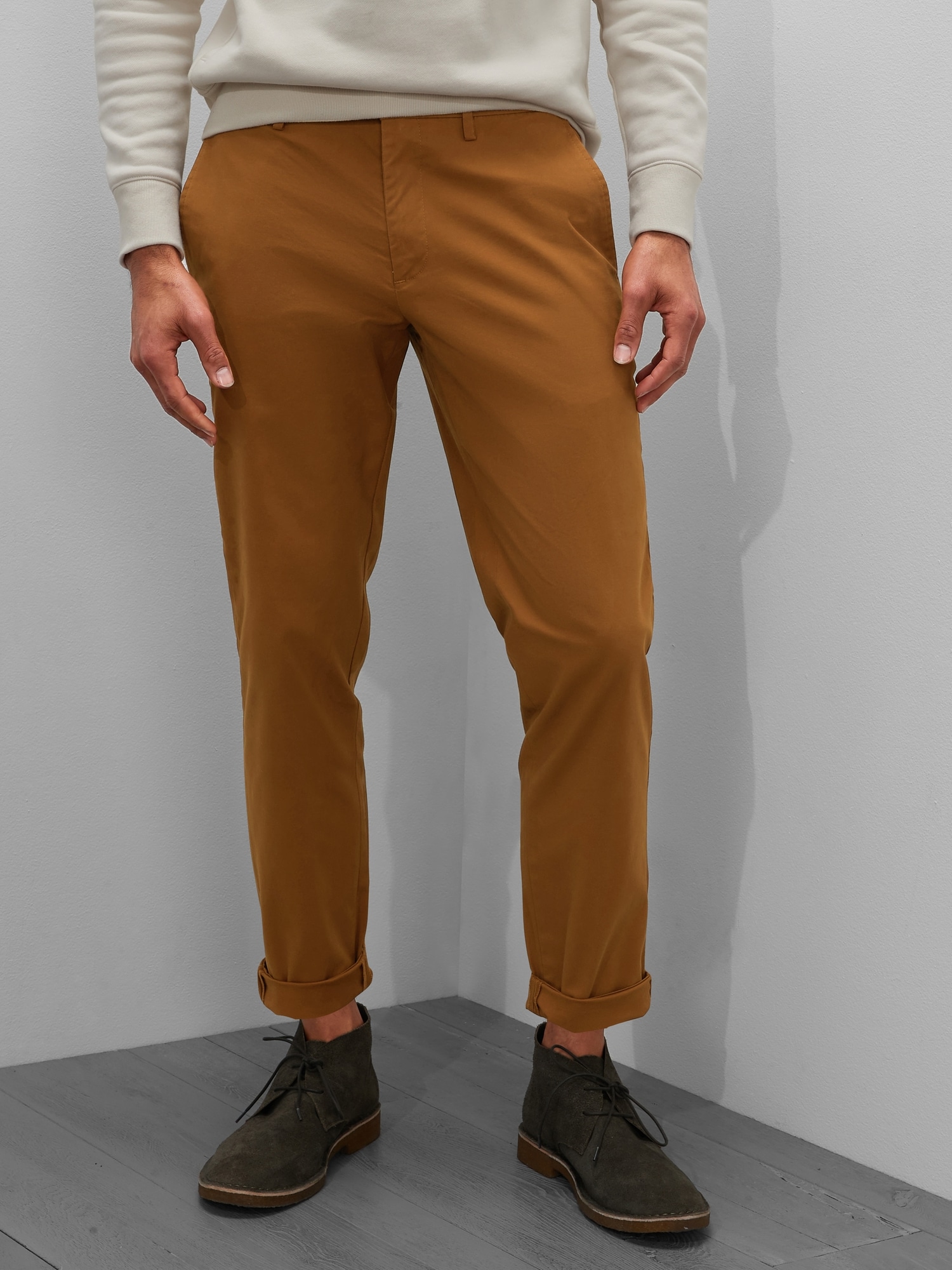 Athletic-Fit Chino