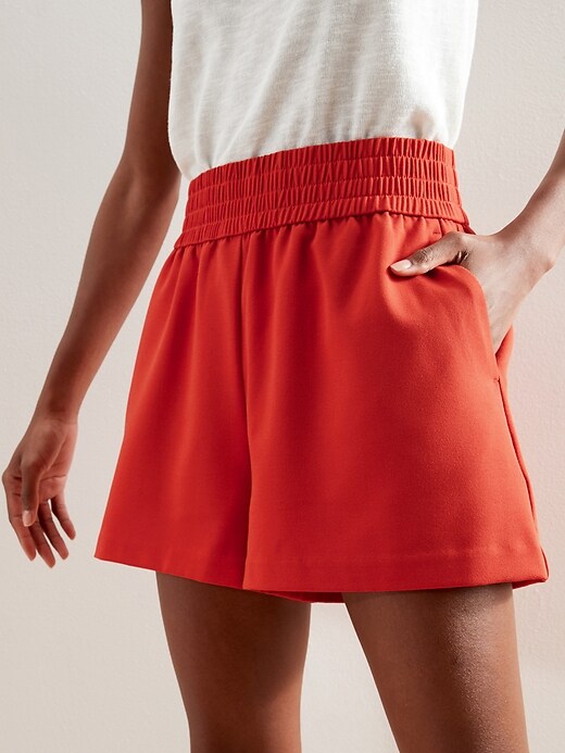 Image number 3 showing, Crepe Pull-On Short - 4 inch inseam