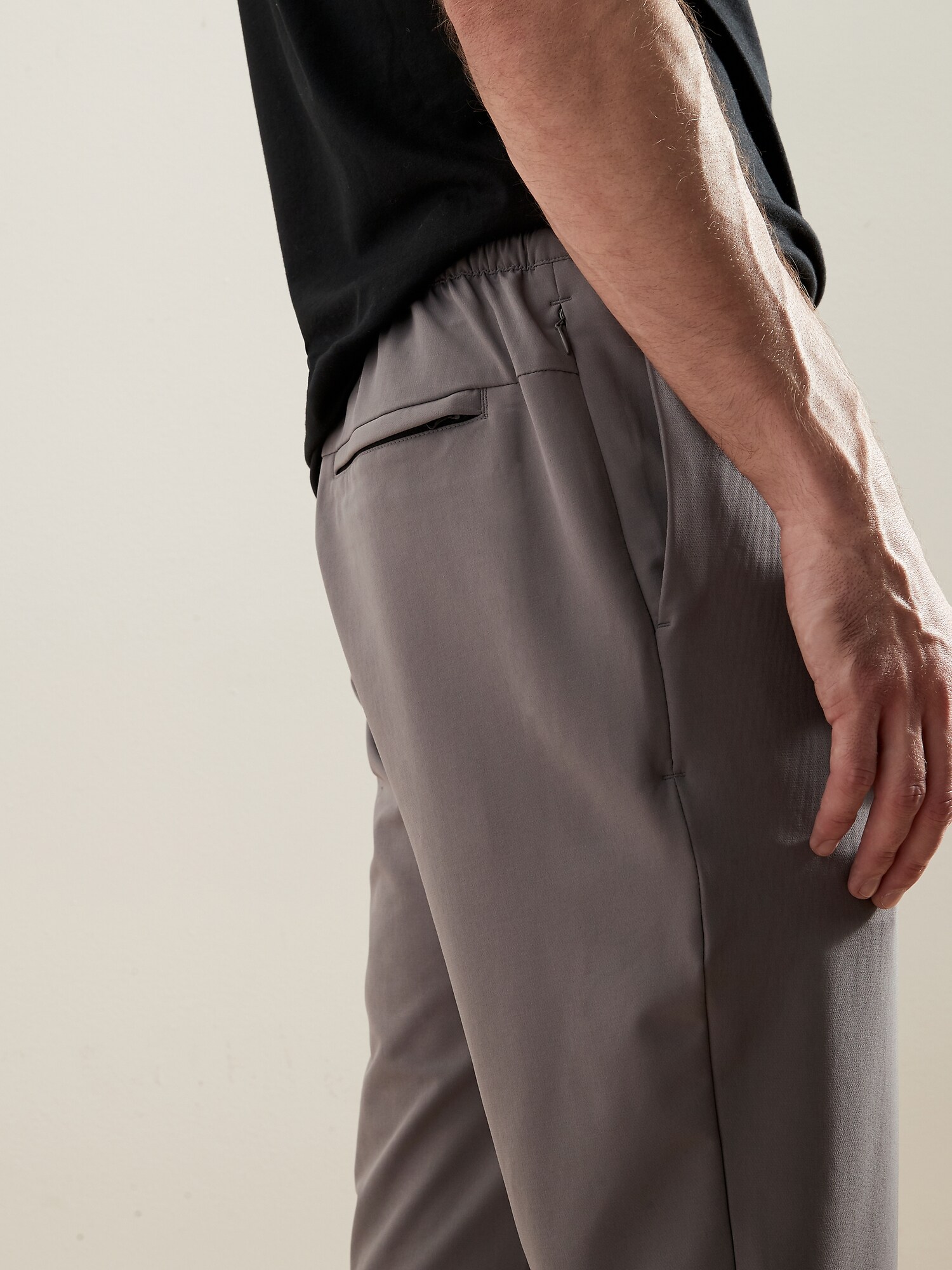 banana republic athletic tapered traveler pant