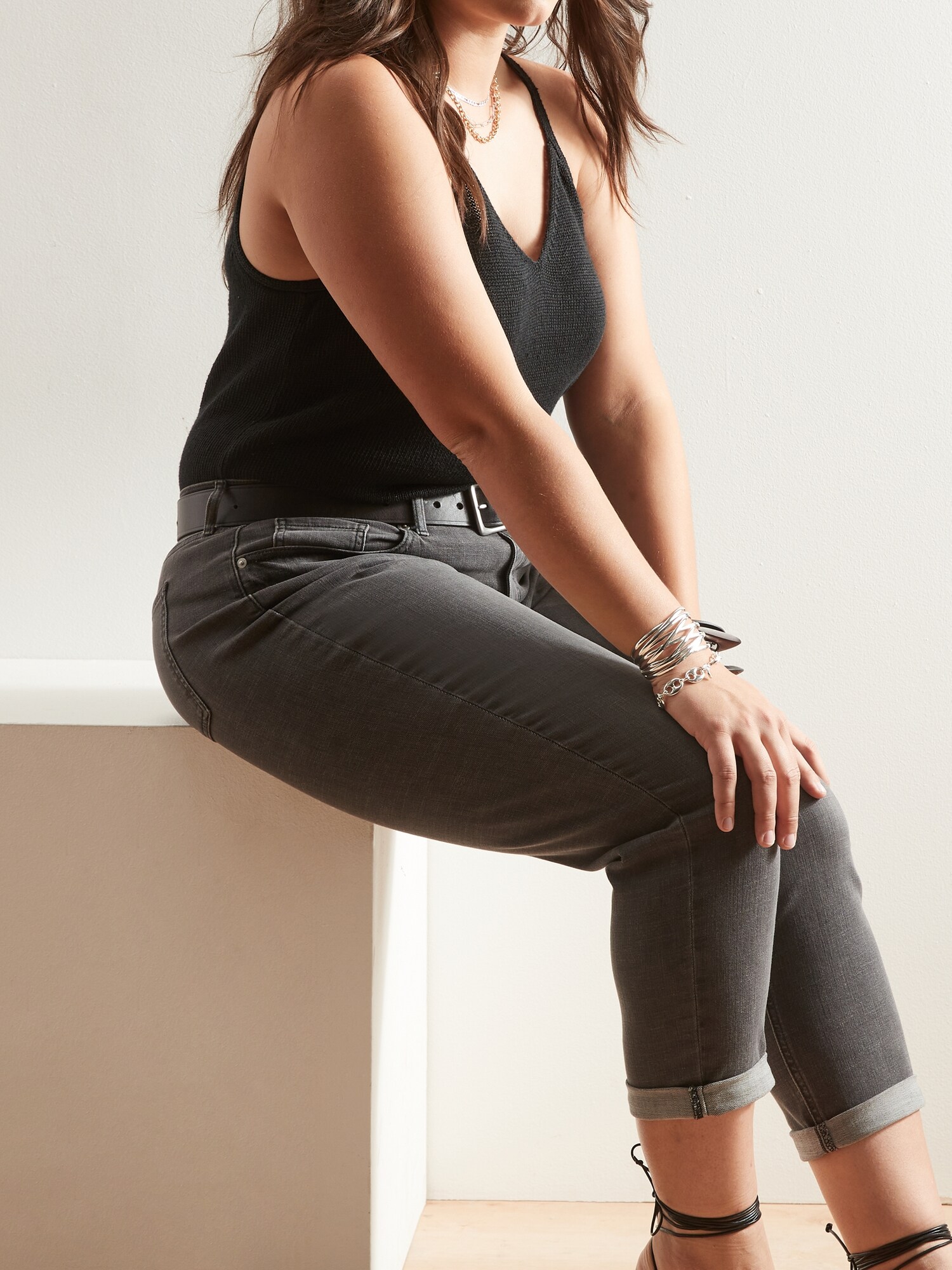 Low-Rise Black Wash Girlfriend Jean | Banana Republic Factory