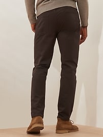 Athletic-Fit Travel Pant