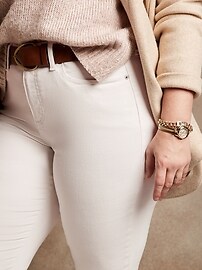 Curvy Mid-Rise White Skinny Jean