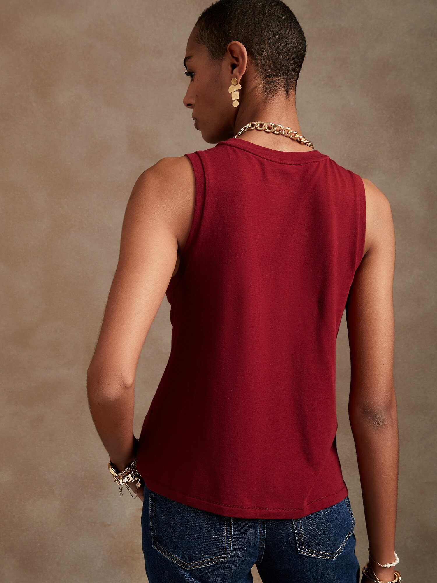banana republic muscle tank
