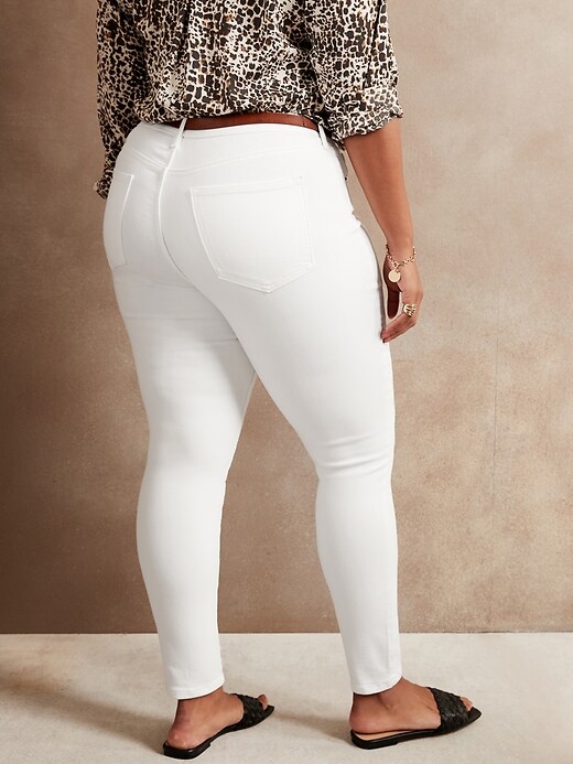 Image number 2 showing, Curvy Mid-Rise Skinny Jean