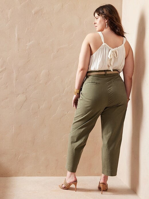 Image number 5 showing, High-Rise Crop Chino