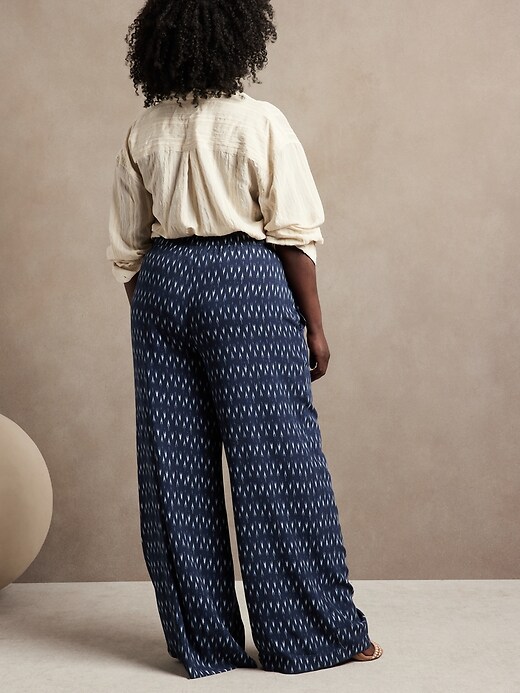 Image number 5 showing, Wide-Leg Drapey Pant