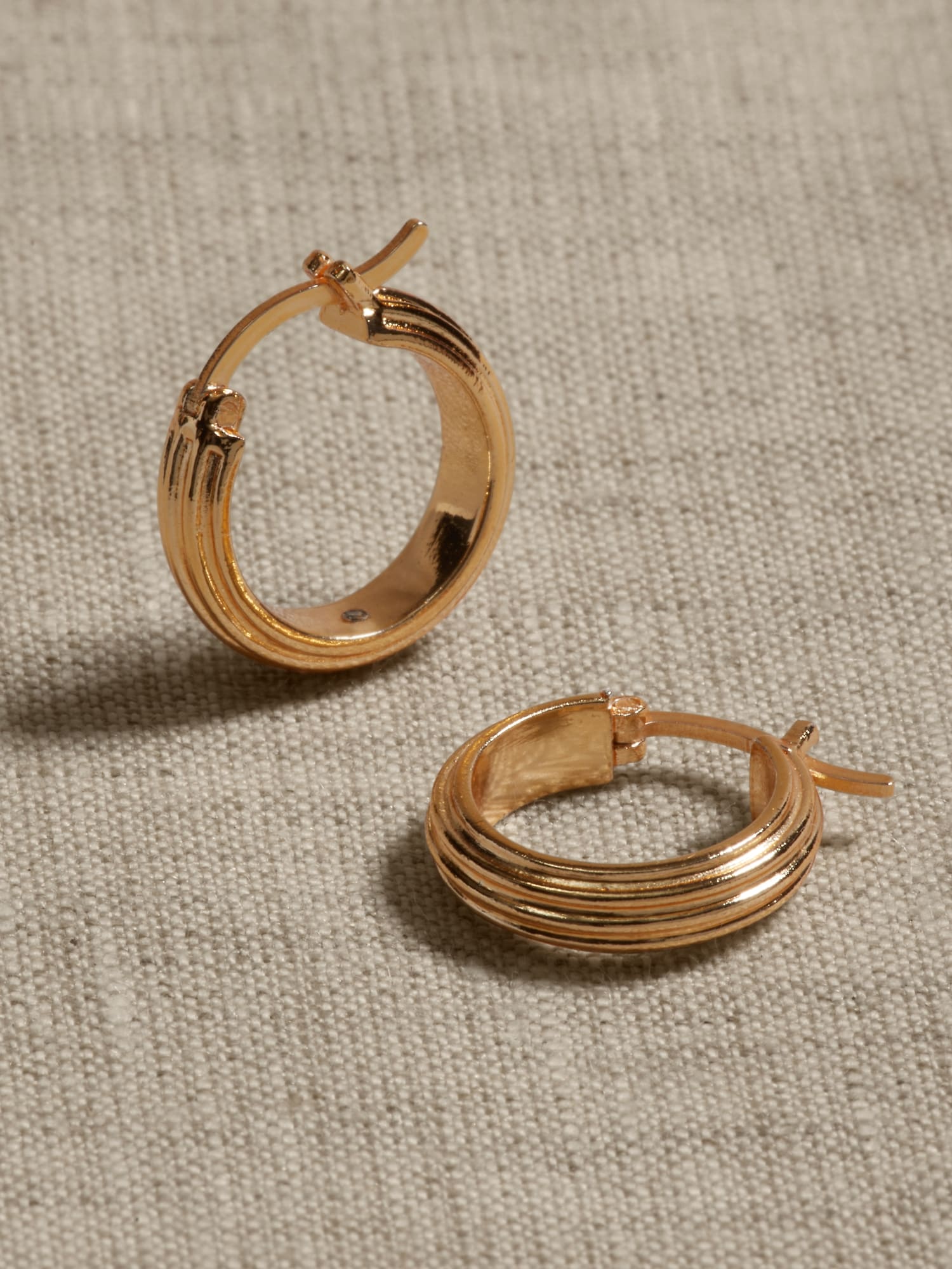 Gigi Hoop Earrings Gold Vermeil – Temple of the Sun Jewellery