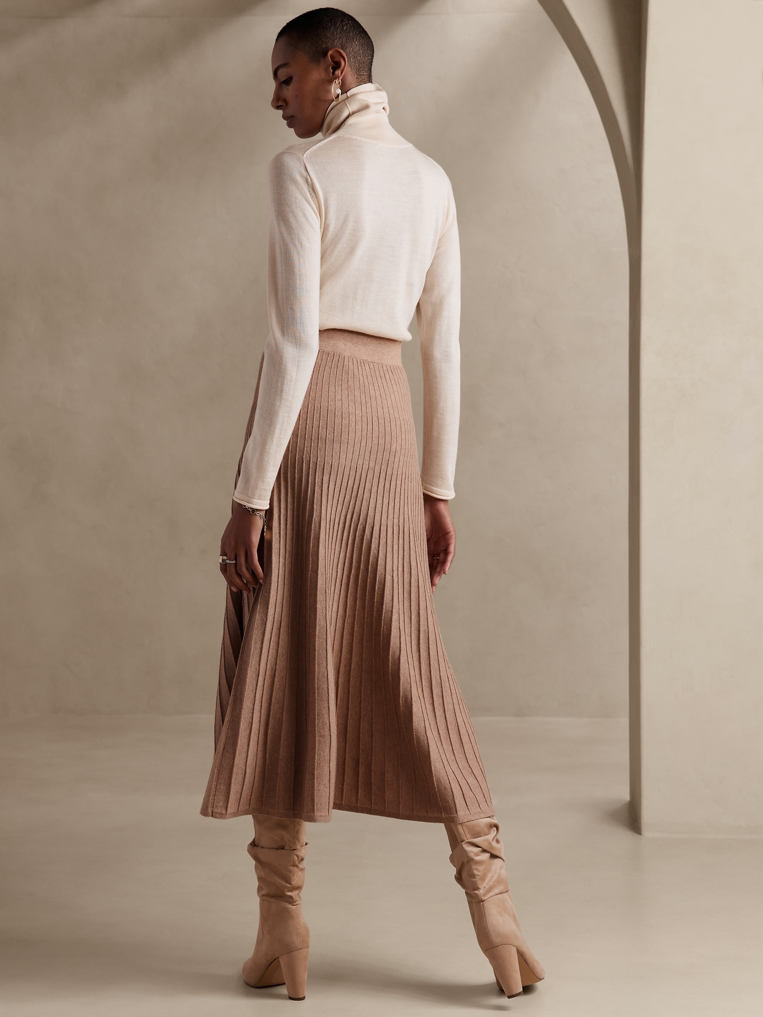 Pleated Midi Sweater Skirt