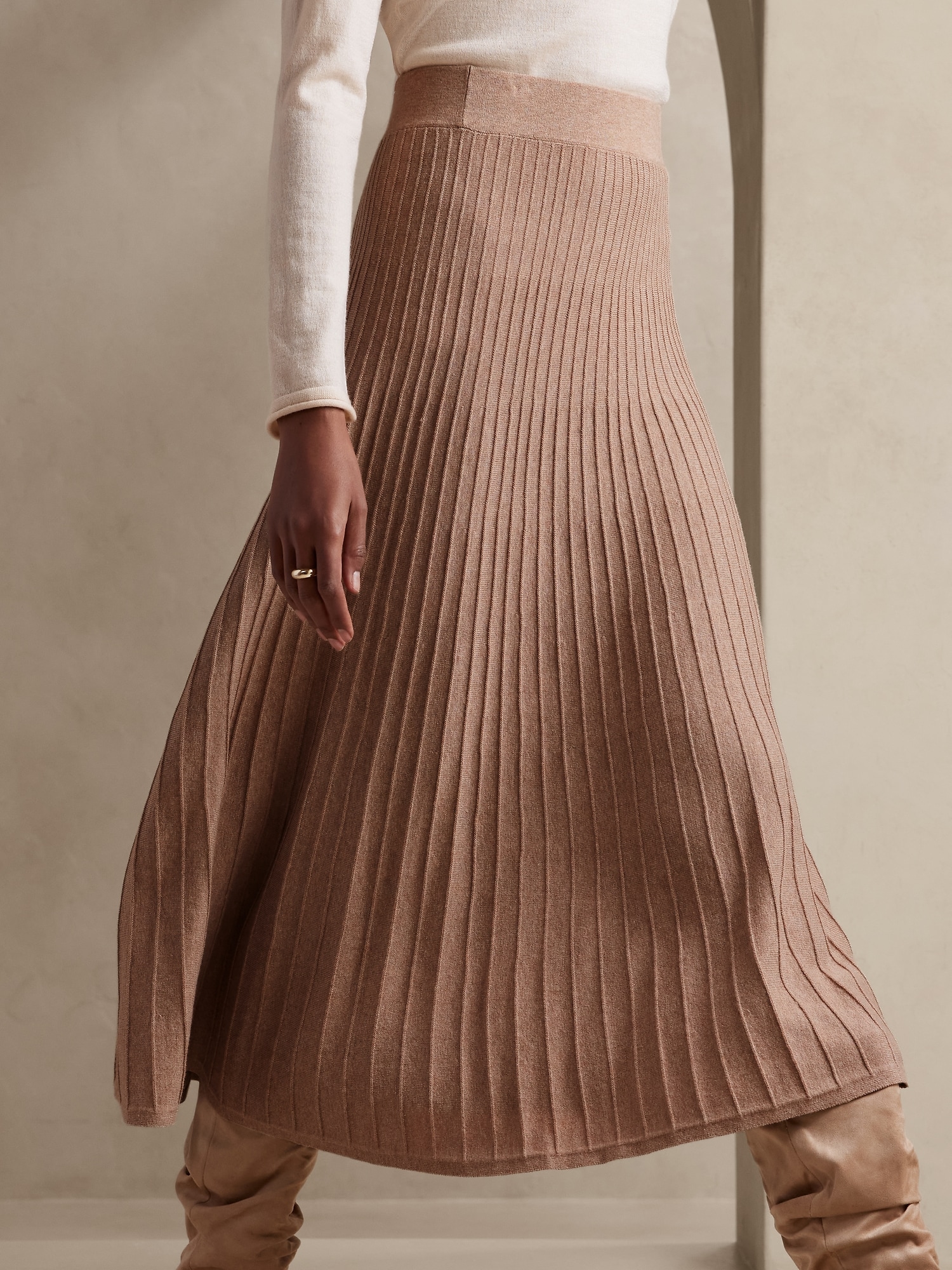 Pleated Midi Sweater Skirt