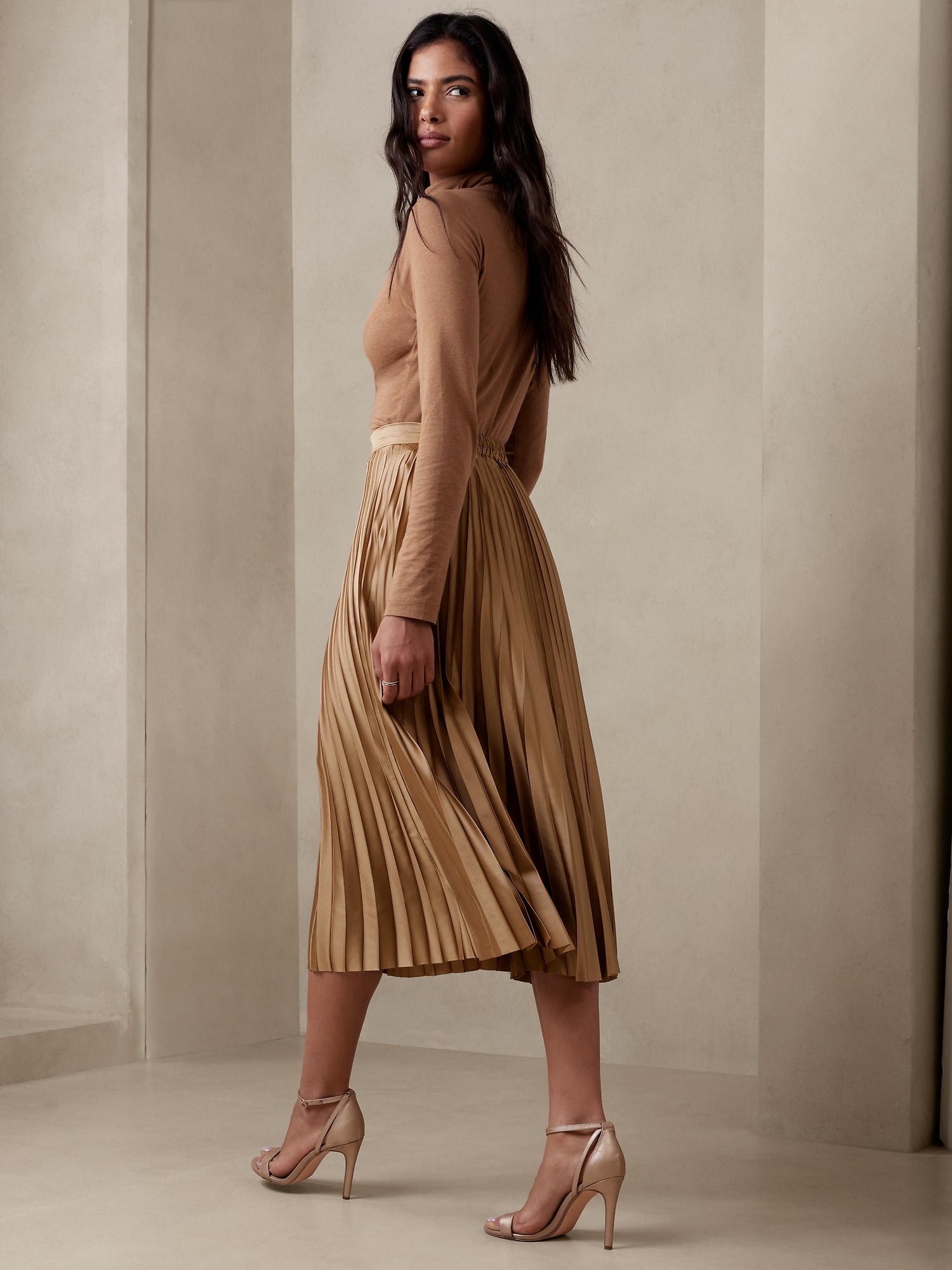 Pleated maxi 2024 midi skirt