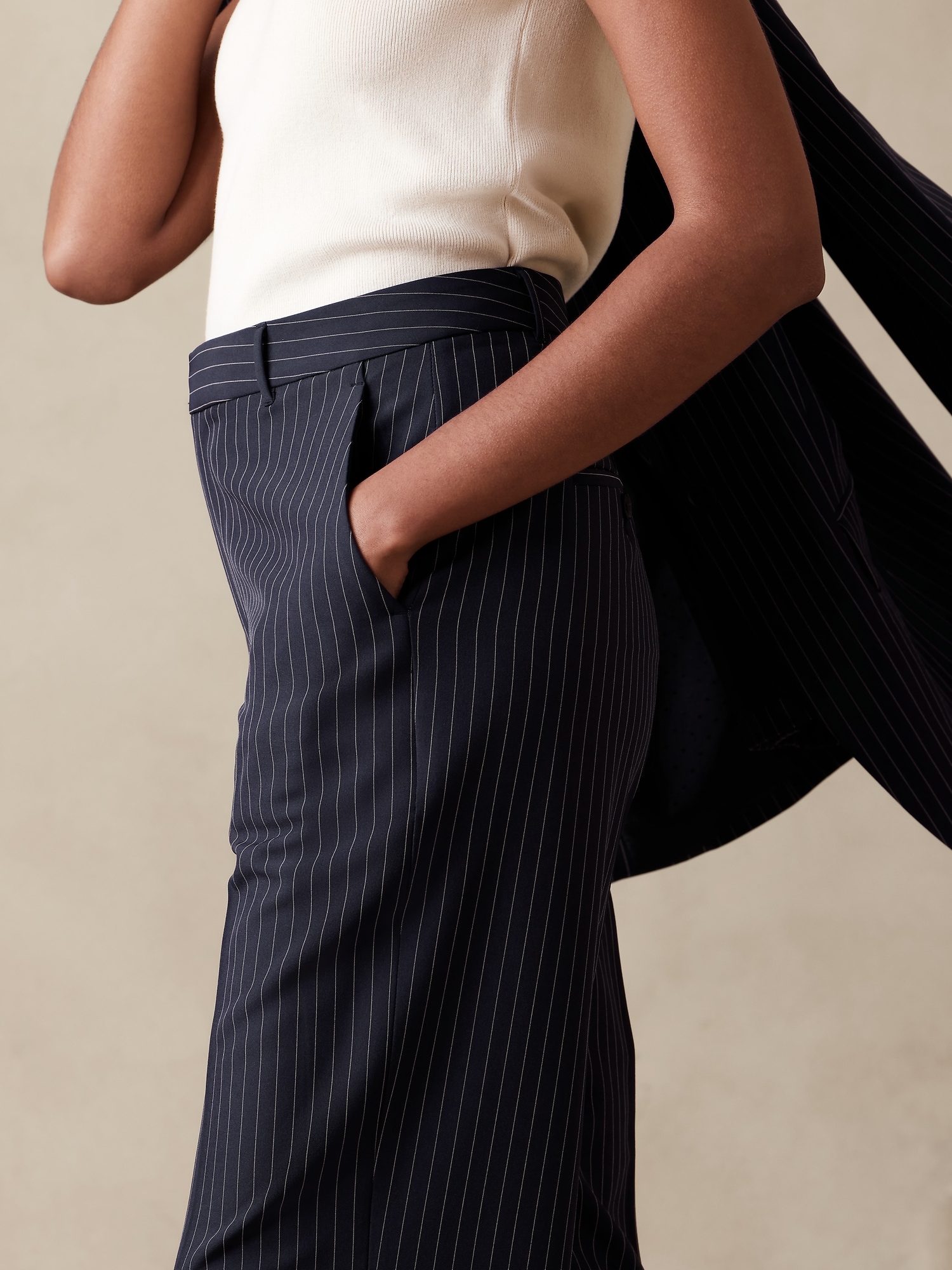 Sculpted Straight Trouser