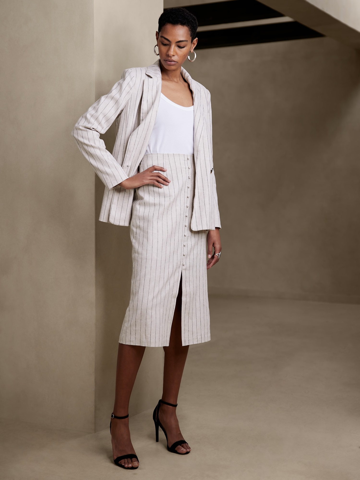Linen-Cotton Button Midi Skirt