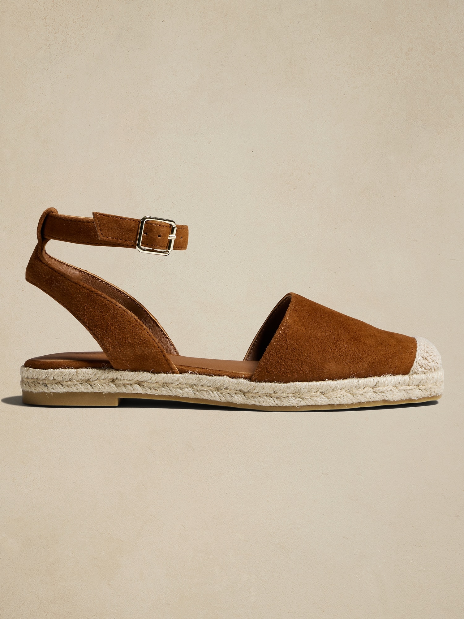 Women's Closed Toe Flat Sandals + FREE SHIPPING | Shoes | Zappos.com