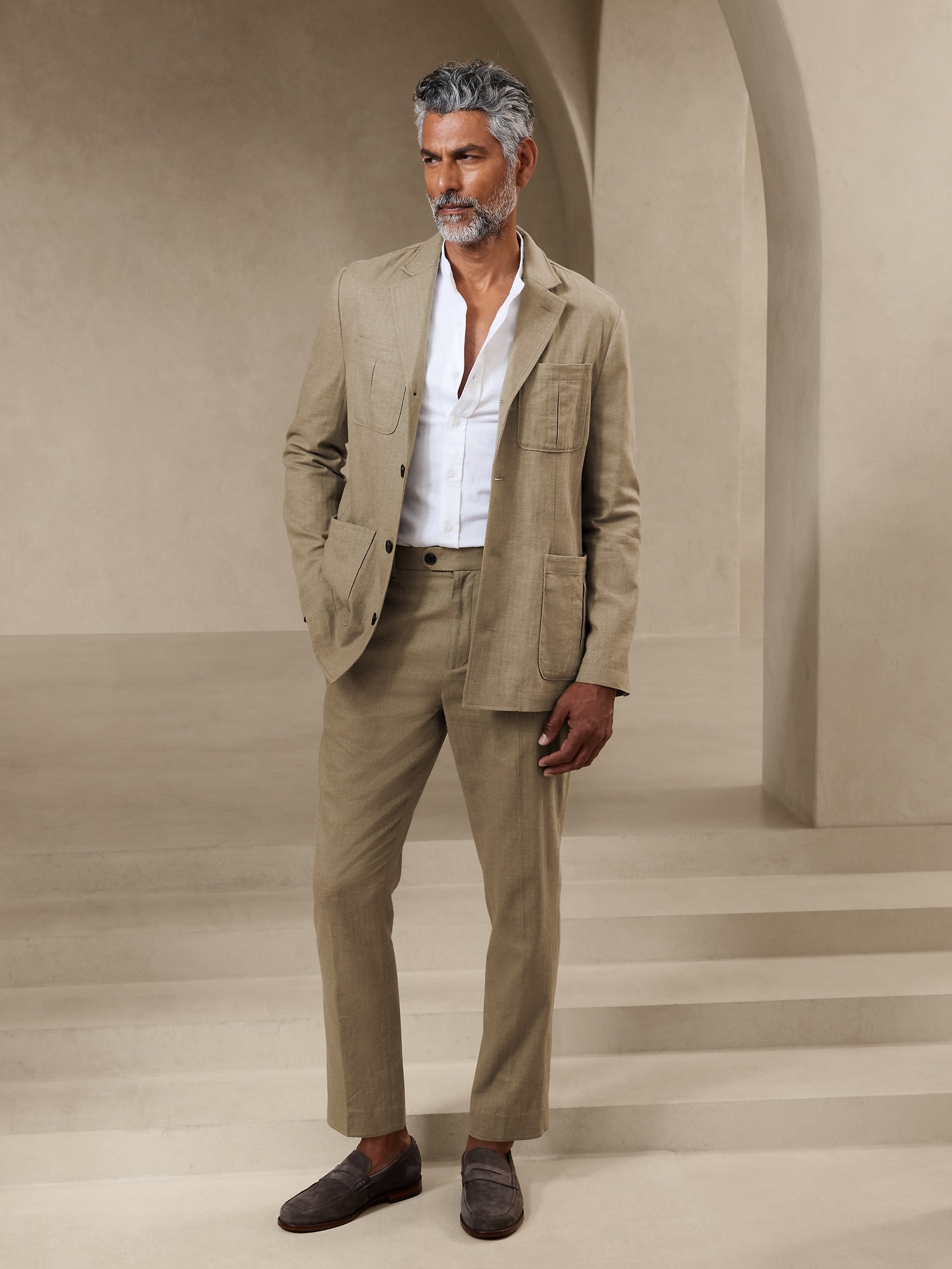 Tailored-Fit Cotton-Linen Herringbone Trouser