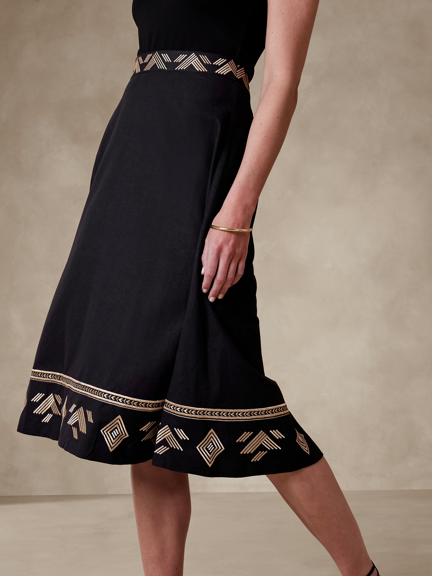 Linen-Blend Embroidered Midi Skirt