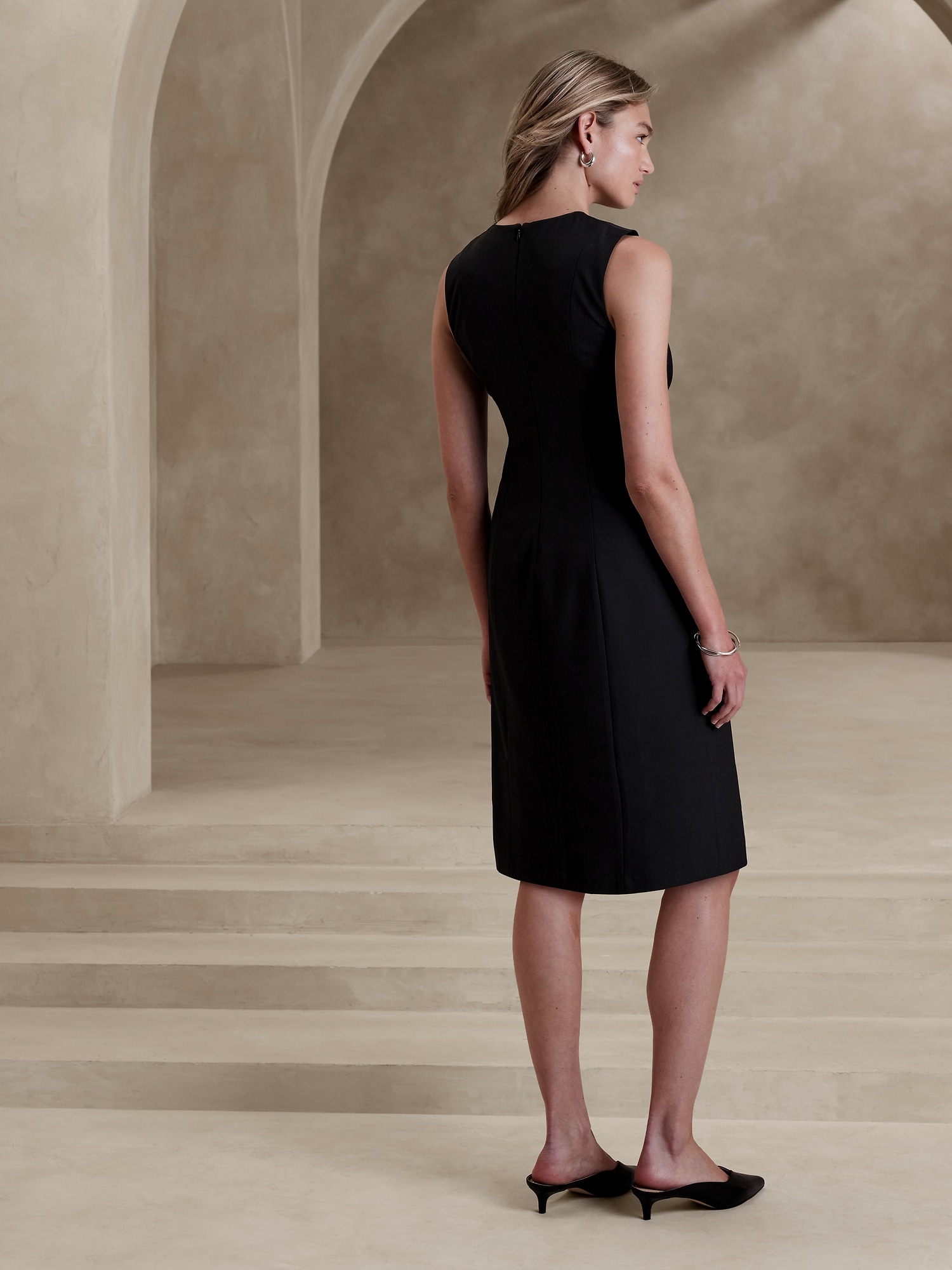 Basic Knee-Length Sheath Dress