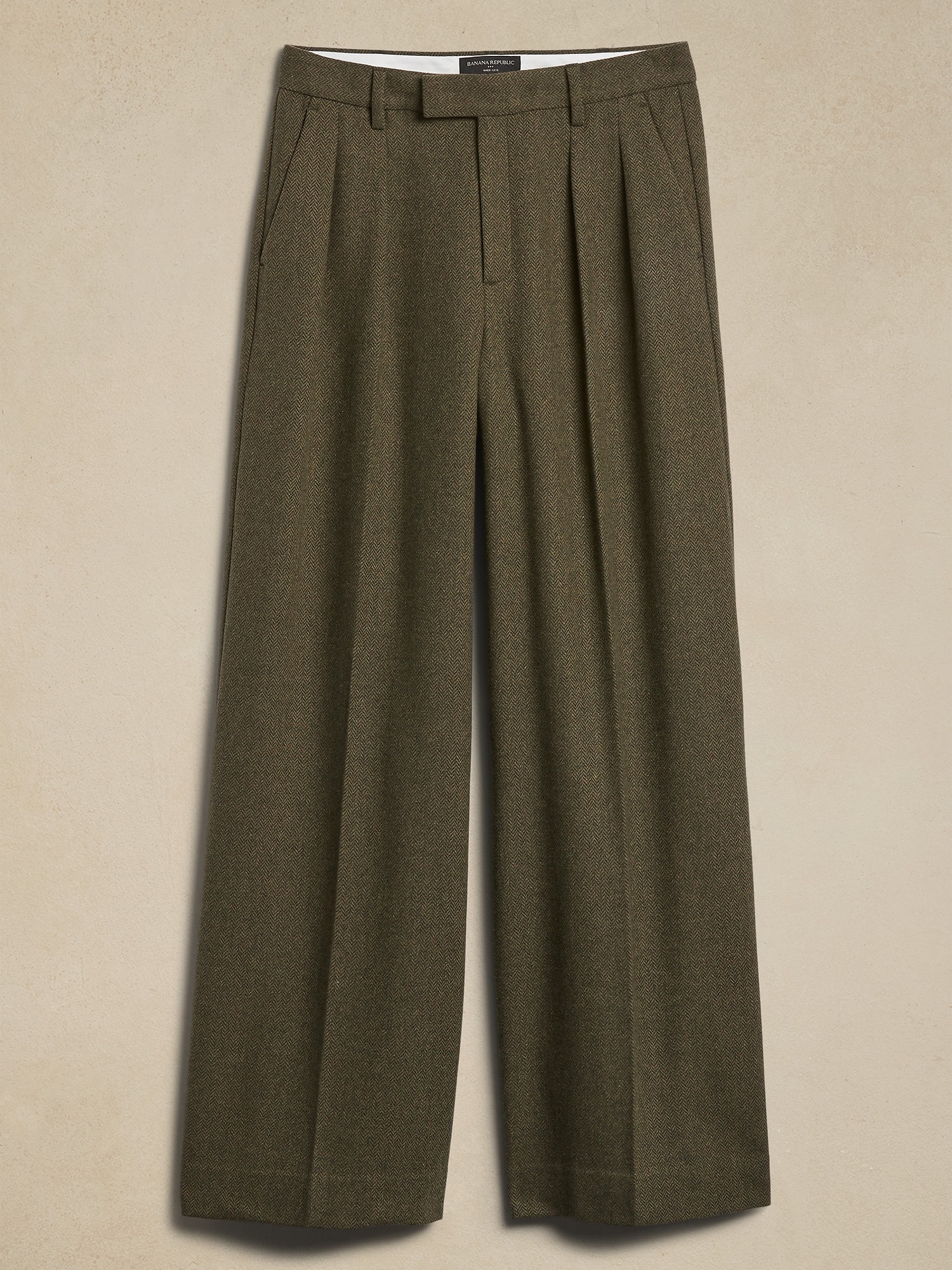 Exaggerated Wide-Leg Trouser