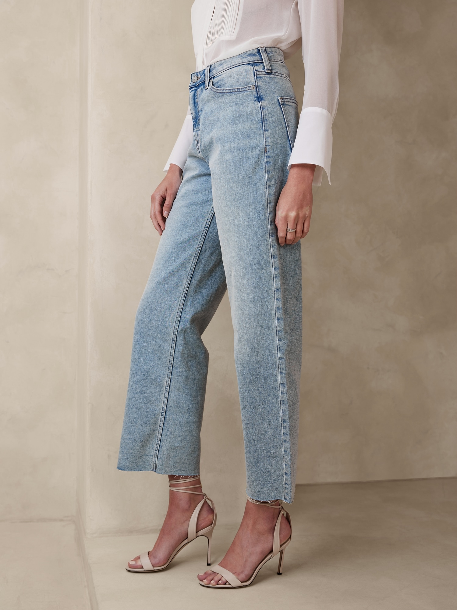 Ultra High-Rise Wide-Leg Jean