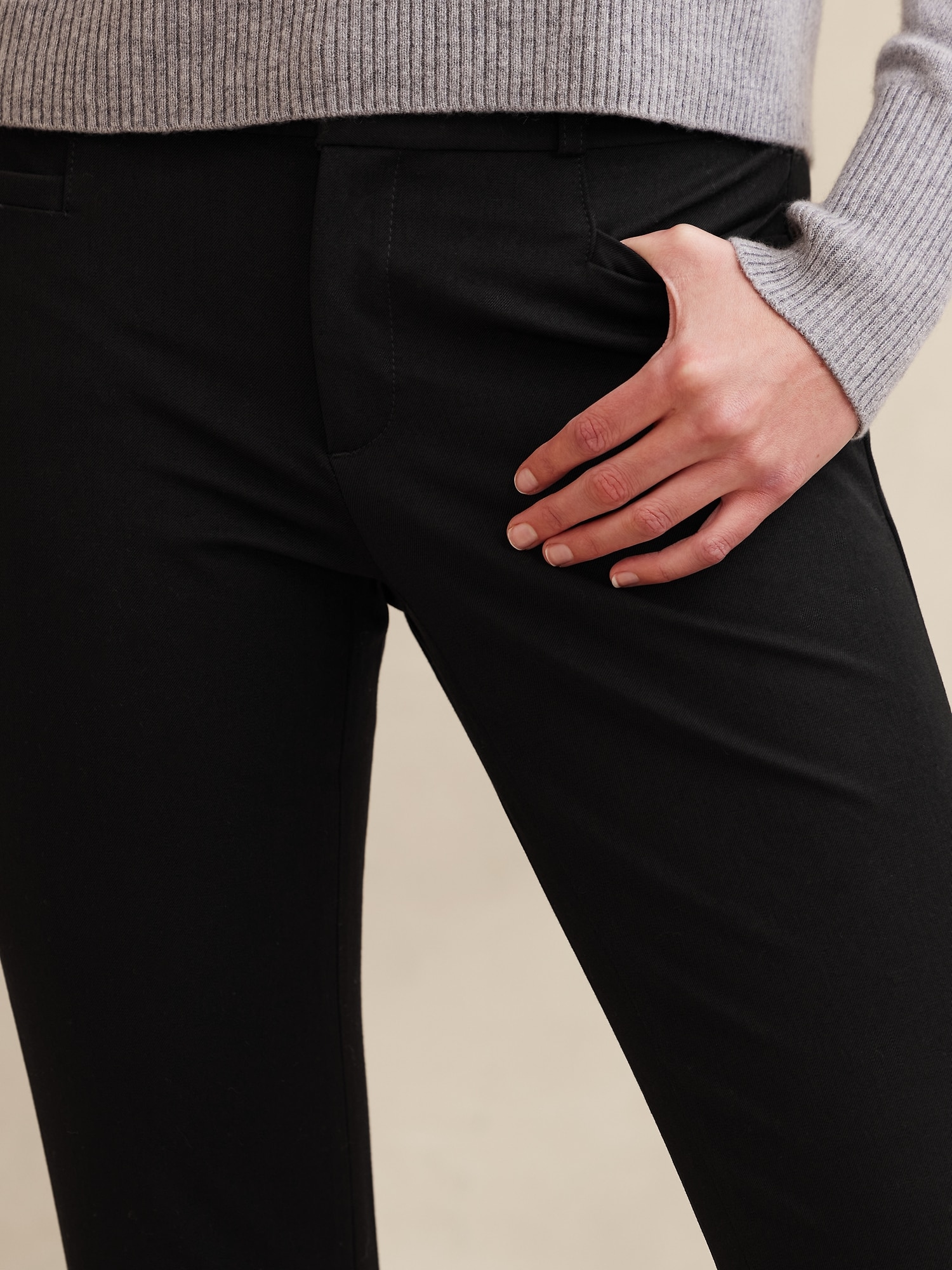 Banana Republic Sloan Pants: A (Not So Good) Review - FASHION AND FRAPPES %