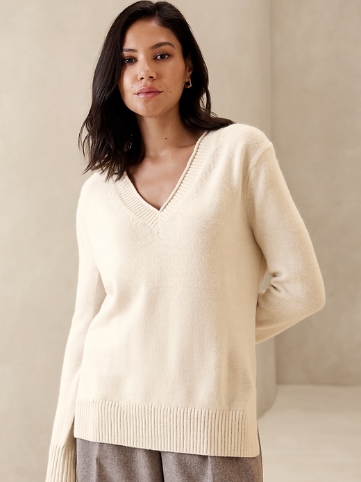 Essential V-Neck Sweater Banana Republic Factory