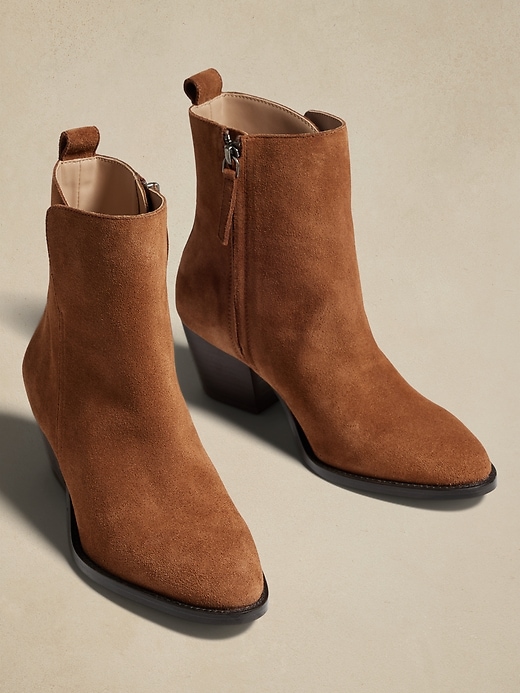 Suede Ankle Bootie | Banana Republic Factory display picture 1
