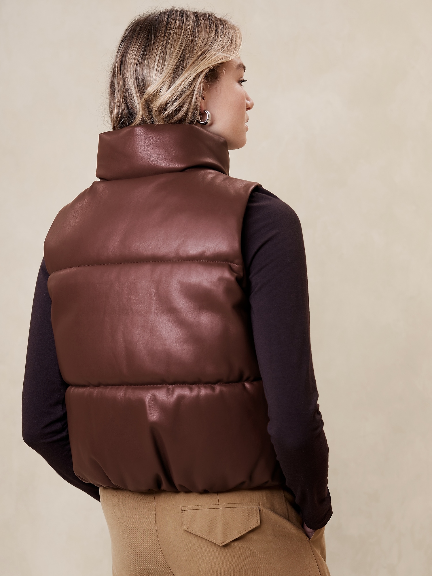 【SCENERITY】Vegan Padded Vest Padded vest | PORSCHE SHOP