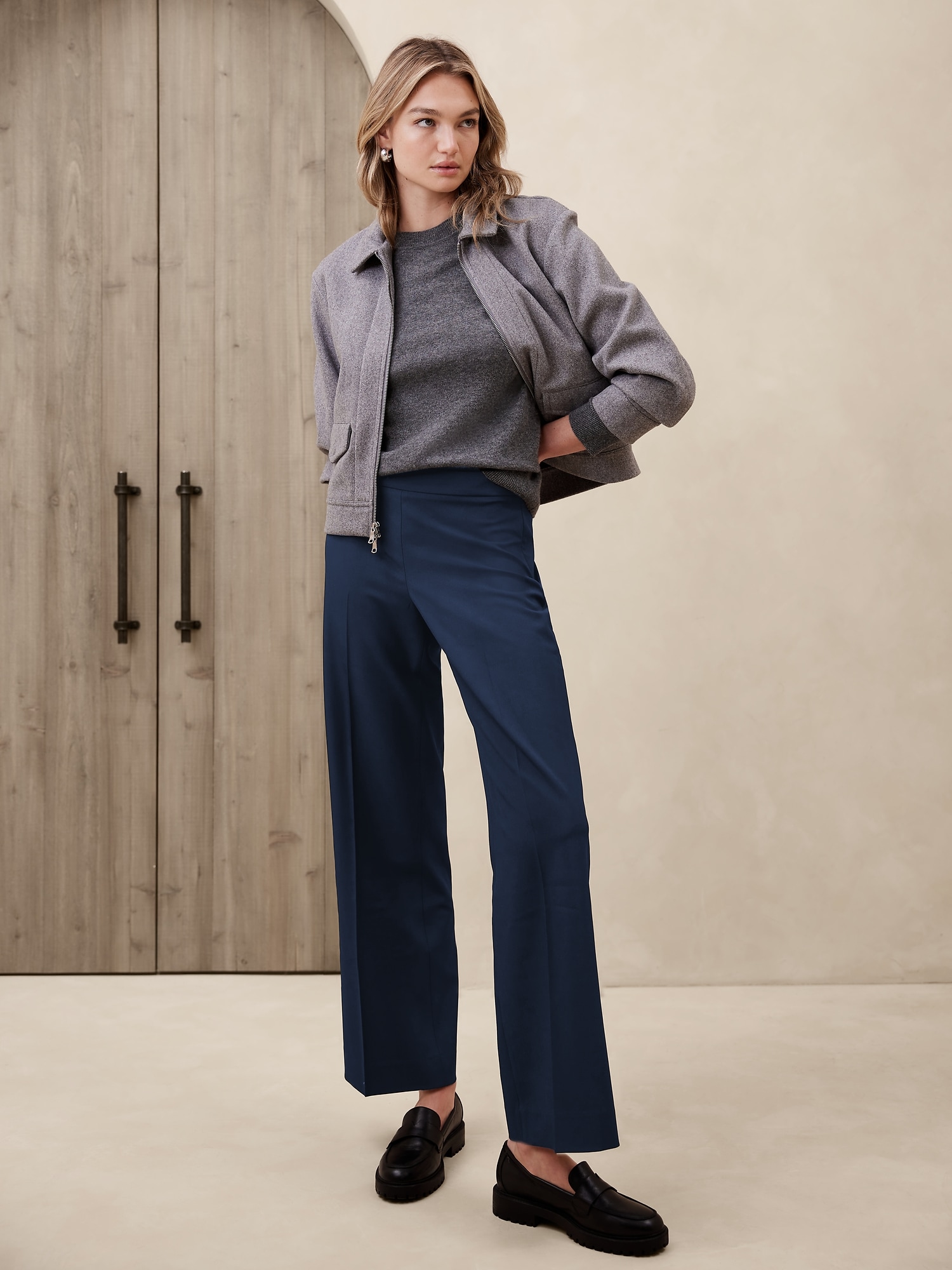 Sculpted Side-Waistband Pant