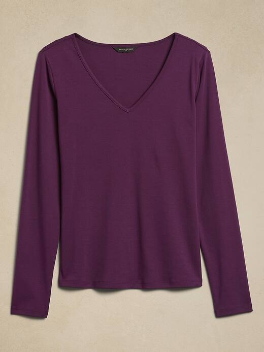 Refined Ribbed V-Neck T-Shirt | Banana Republic Factory