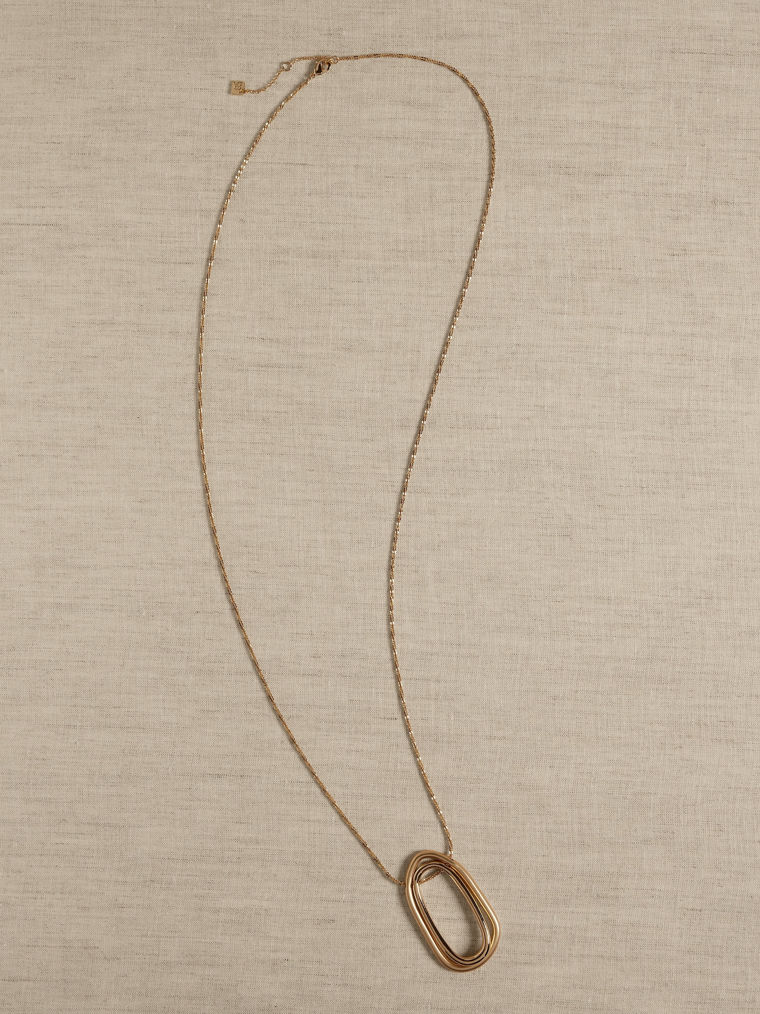Organic Shape Pendant Necklace
