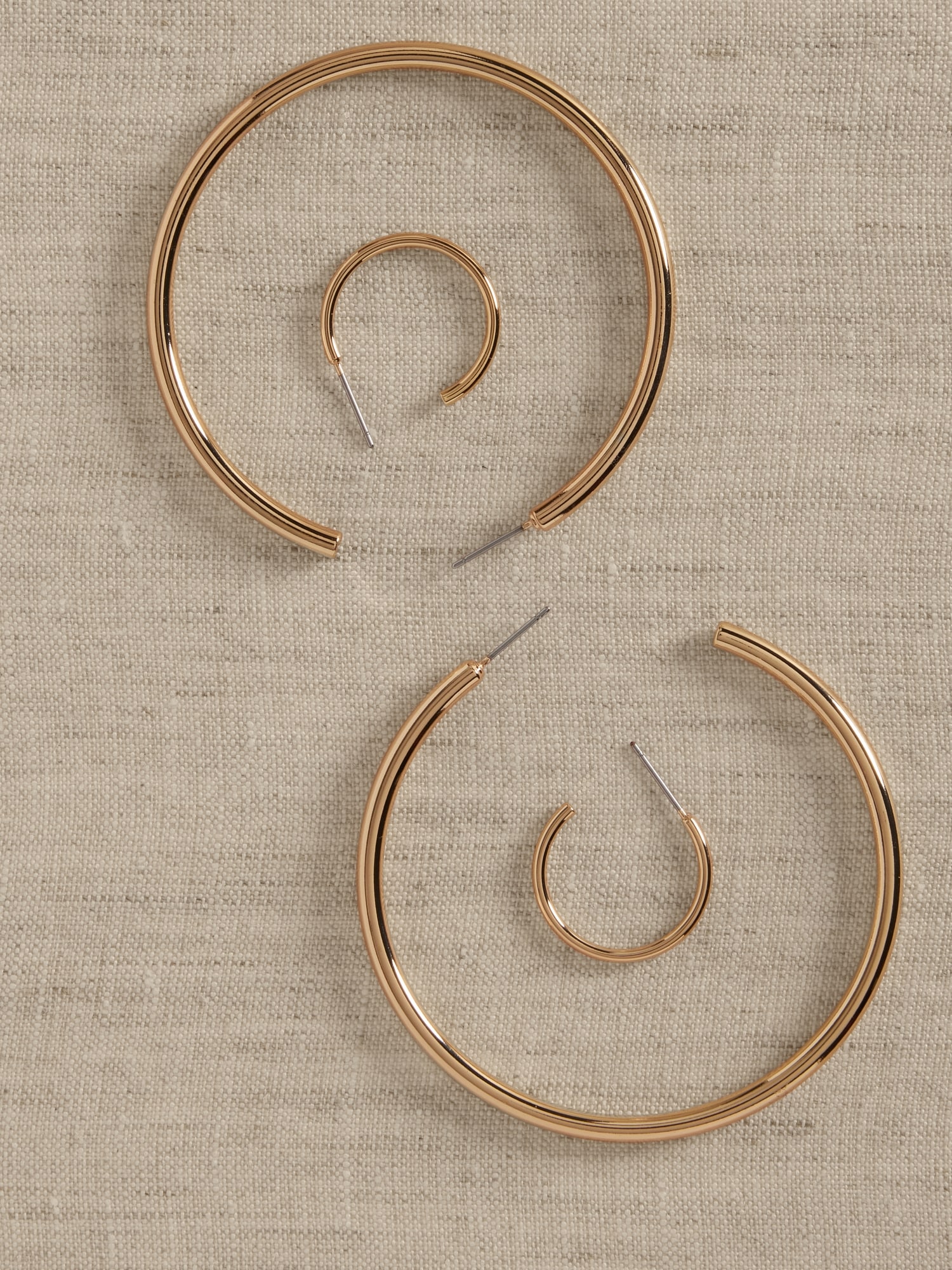 Basic Hoop Earrings (2 Pack)