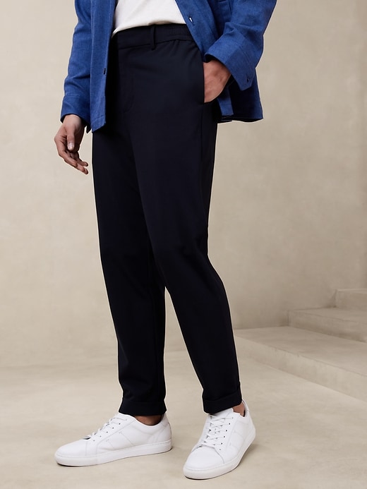 Curvy Fluid Tapered Ankle Pants