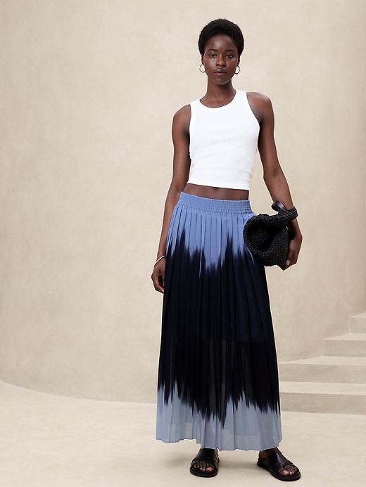 Banana republic pleated shops maxi skirt