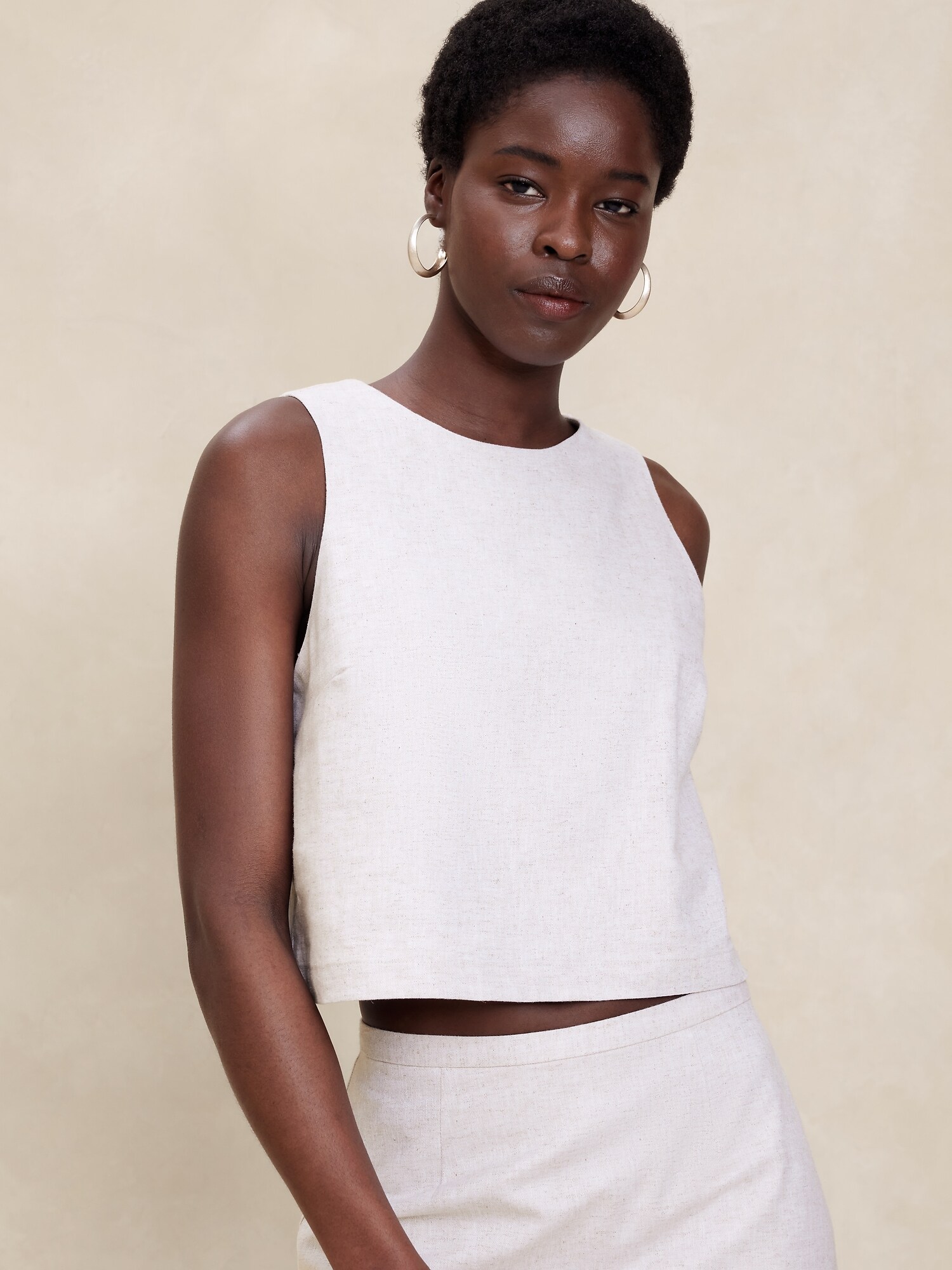 Linen-Blend Cropped Shell