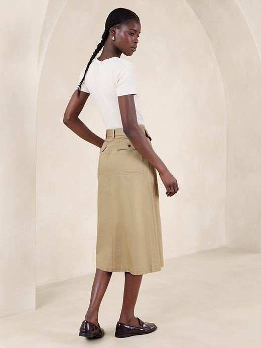 Plus size khaki 2025 skirt banana republic