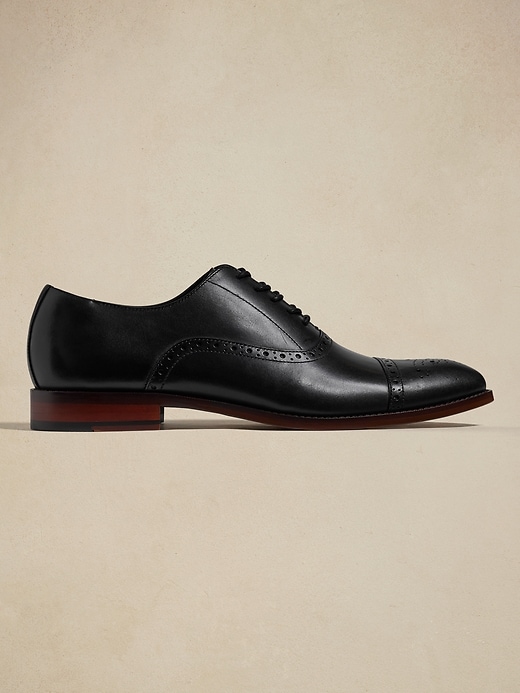 Italian Leather Brogue Oxford | Banana Republic Factory display picture 1