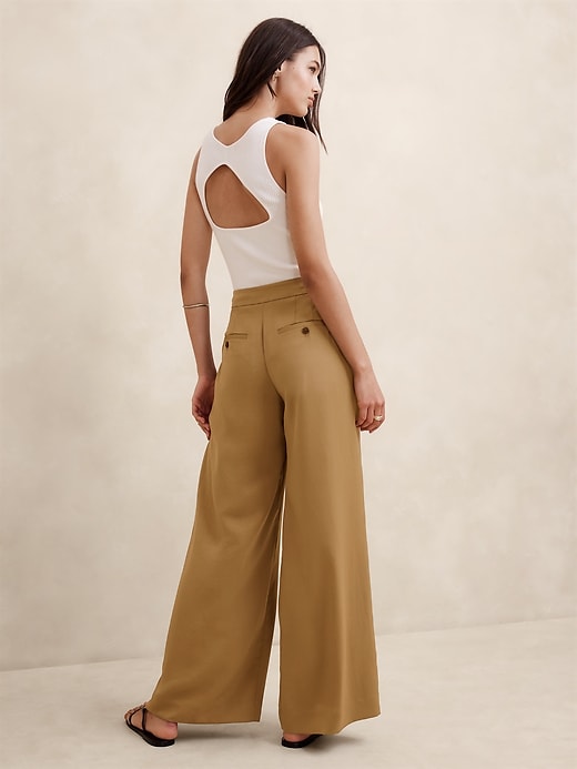 Silky Pleated Wide-Leg Pant | Banana Republic Factory