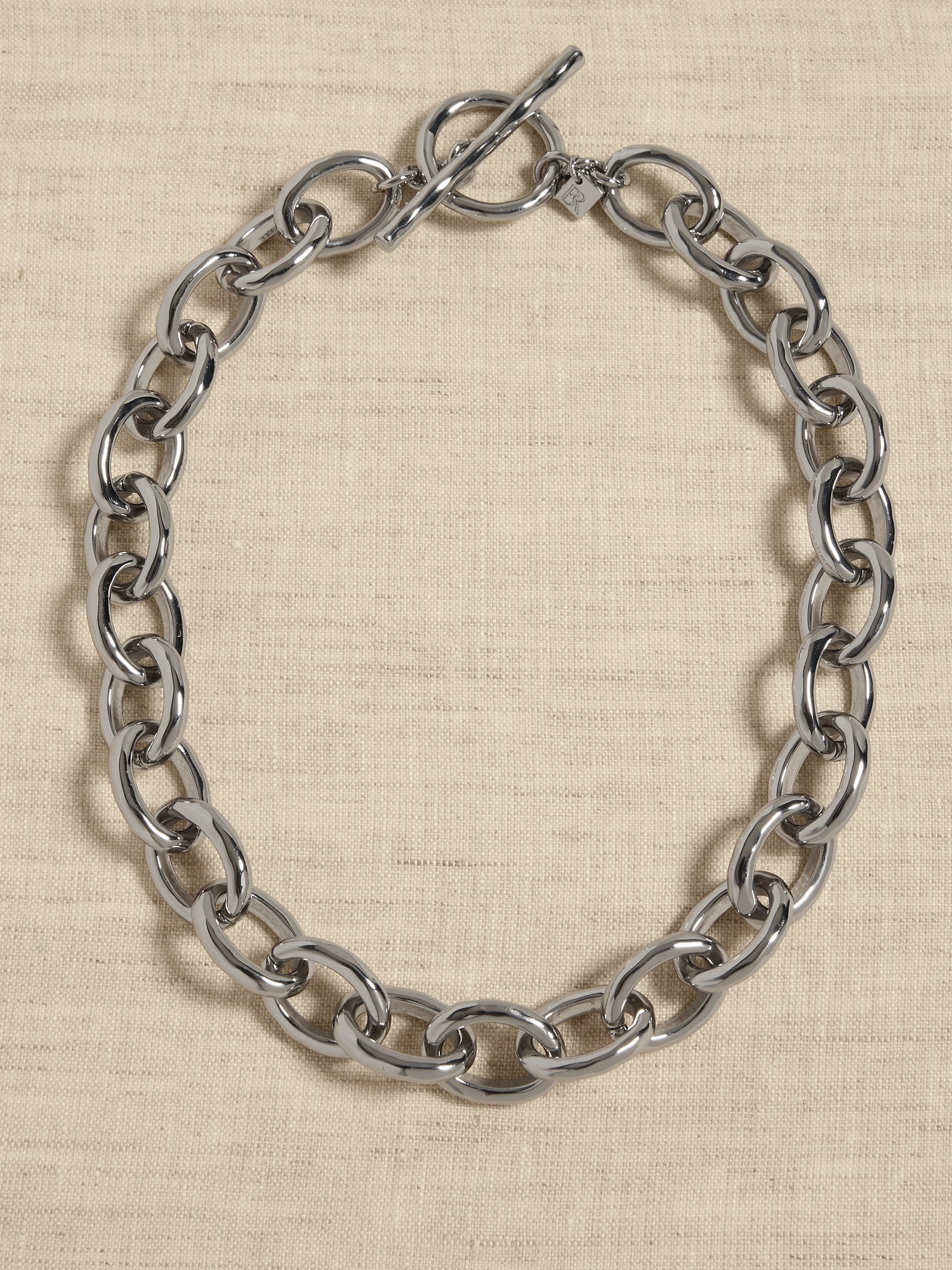 Toggle Chain Necklace