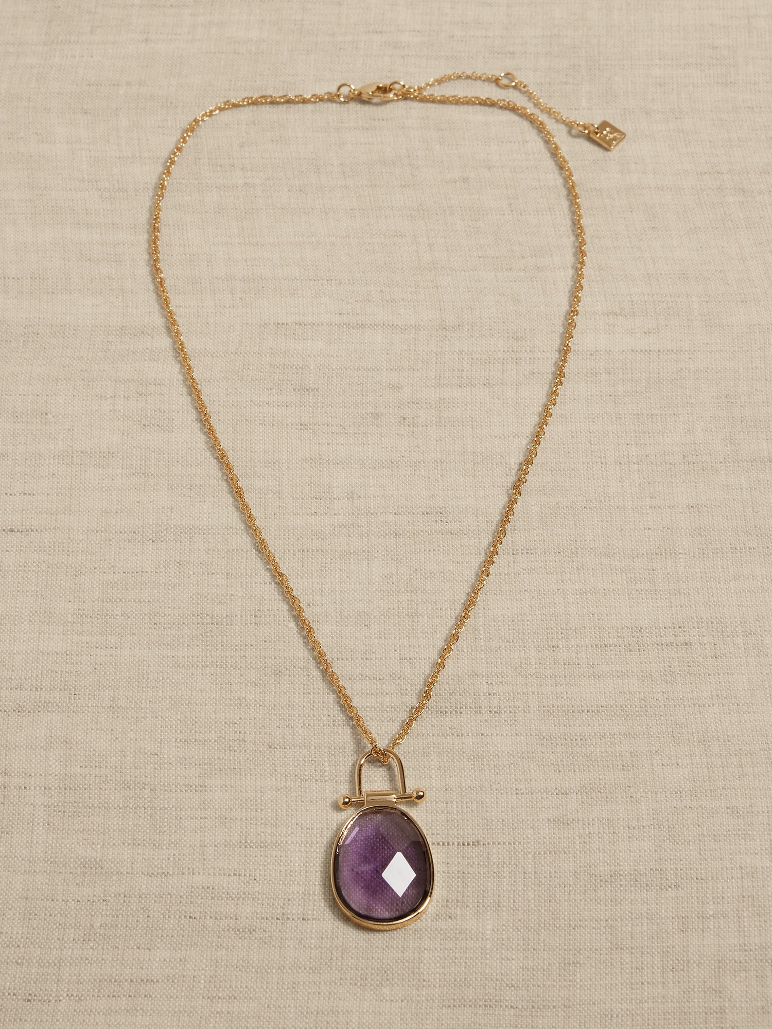 Glass Oval Pendant Necklace