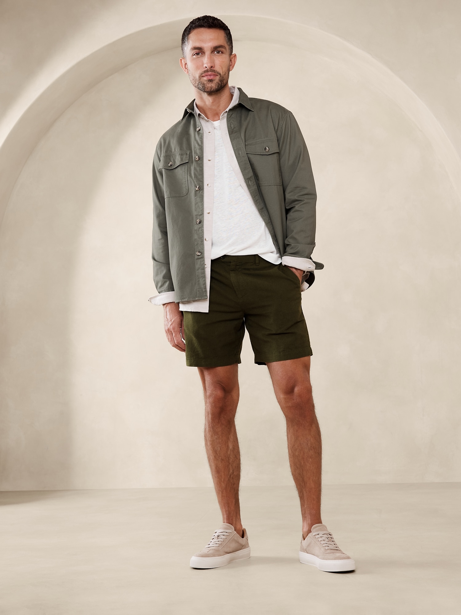 7" Linen-Blend Shorts