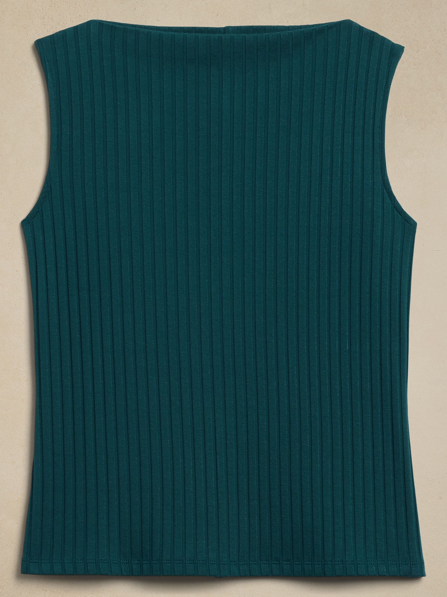 Wide-Ribbed Shell