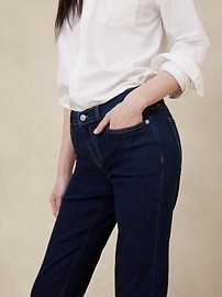 Mid-Rise Slim Jean