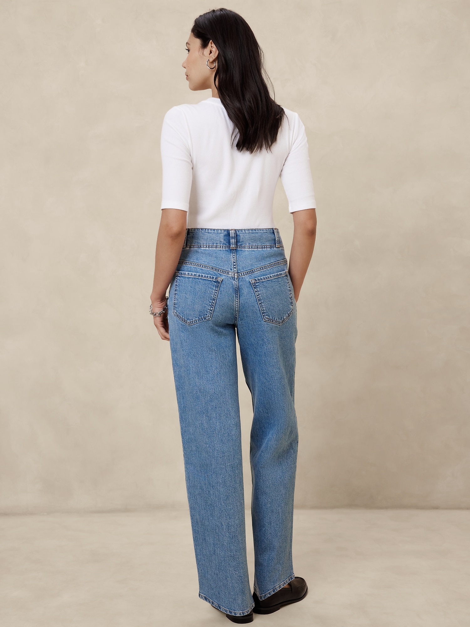 Ultra High-Rise Straight Jean